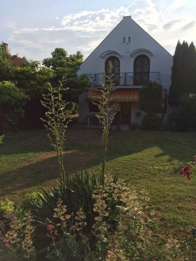 Villa Elysium Gyenesdiás Buitenkant foto